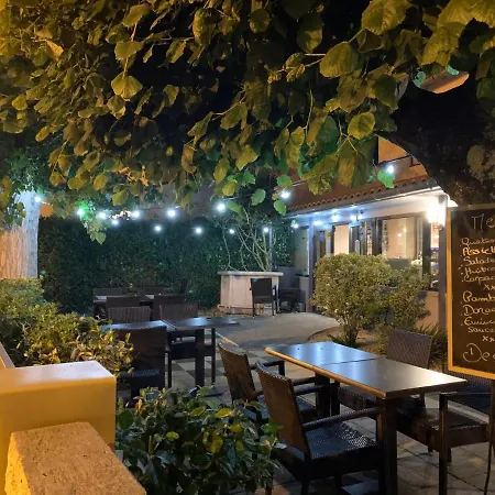 Logis - Et Restaurant L'oceana 2* 랑통