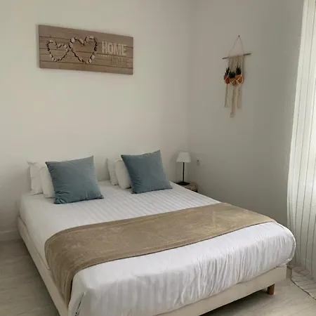 Отель Logis Hotels - Hotel Et Restaurant L'Oceana