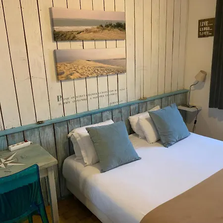 호텔 Logis - Et Restaurant L'oceana 2*
