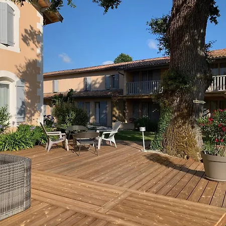 Logis - Et Restaurant L'oceana 호텔 2*