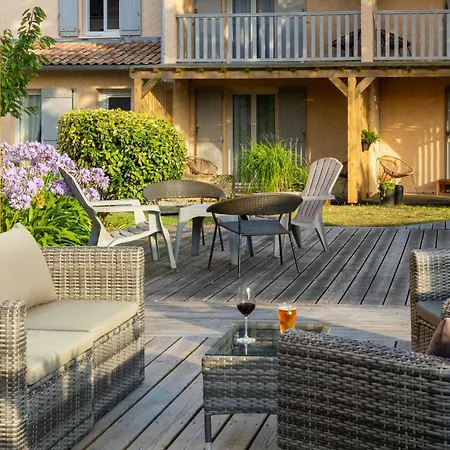 호텔 Logis - Et Restaurant L'oceana 2*
