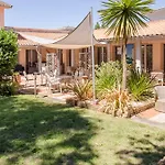 Logis - Et Restaurant L'oceana فندق لانتون