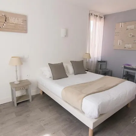 Logis - Et Restaurant L'oceana فندق 2*