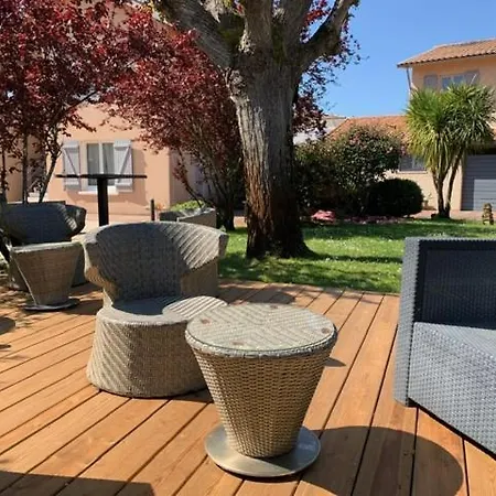 Logis - Et Restaurant L'oceana فندق 2*